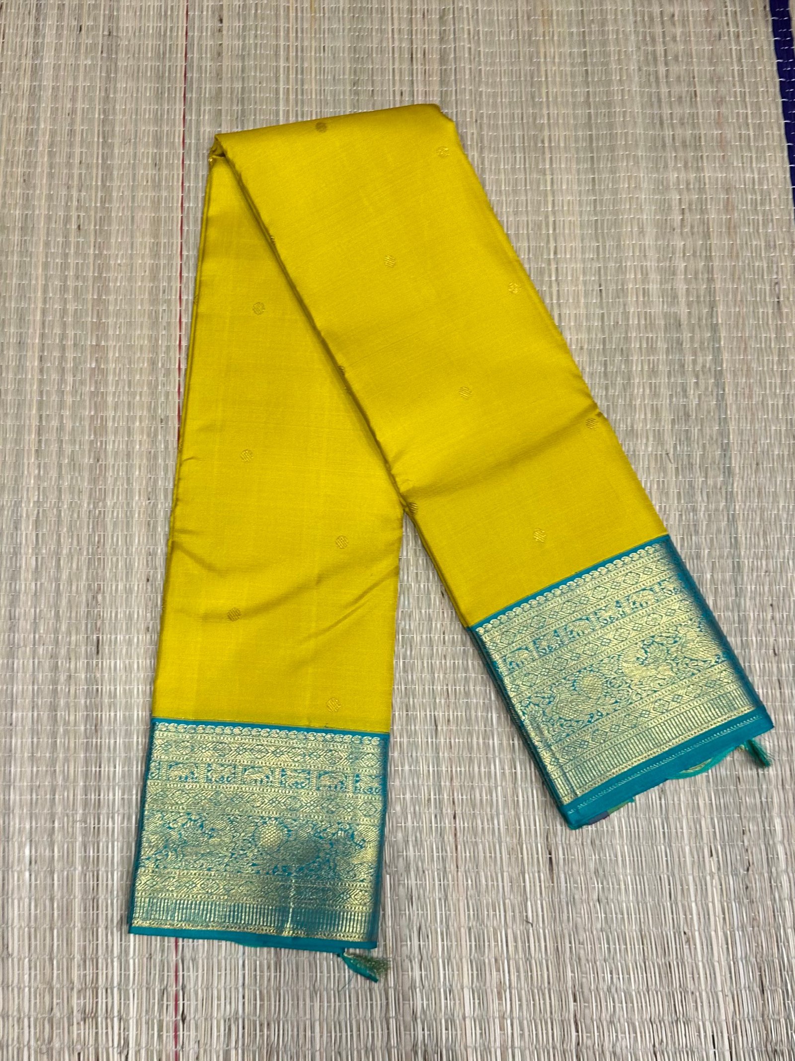 2G Handwoven Kanchipuram Silk Saree – Yellow & Blue
