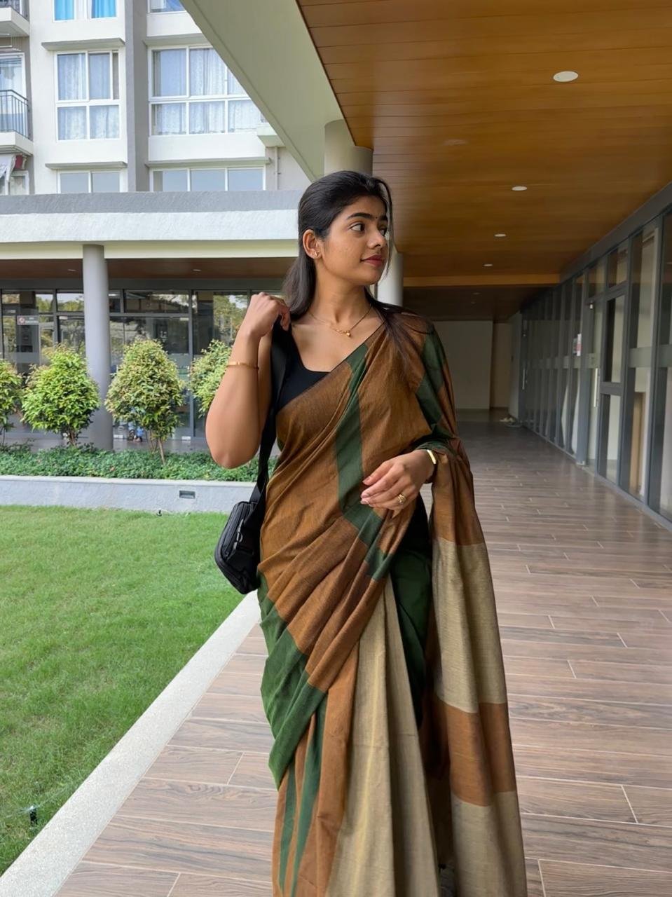 khadi cotton colour bar saree in earthy tones