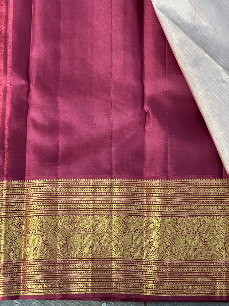 2G Kanchipuram pure handloom silk saree in beige pink and wine